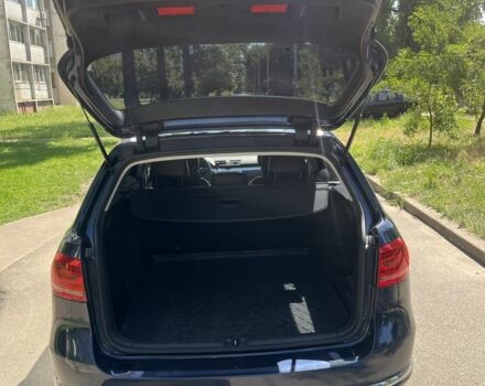 Синій Фольксваген Пассат Варіант, об'ємом двигуна 2 л та пробігом 212 тис. км за 11300 $, фото 3 на Automoto.ua