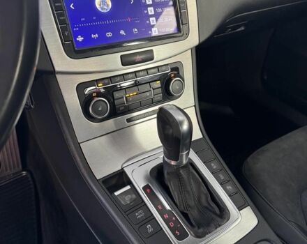 Фольксваген Пассат Вариант 2011 в Люботине на Automoto.ua Синий Фольксваген Пассат Вариант, объемом двигателя 2 л и пробегом 300 тыс. км за 10000 $, фото 5 на Automoto.ua