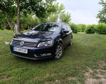Синій Фольксваген Пассат Варіант, об'ємом двигуна 2 л та пробігом 295 тис. км за 8900 $, фото 1 на Automoto.ua