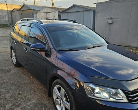 Синий Фольксваген Пассат Вариант, объемом двигателя 2 л и пробегом 300 тыс. км за 13700 $, фото 6 на Automoto.ua