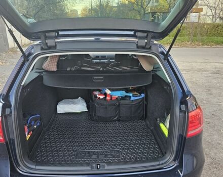 Синий Фольксваген Пассат Вариант, объемом двигателя 2 л и пробегом 300 тыс. км за 13700 $, фото 11 на Automoto.ua