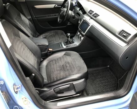 Фольксваген Пассат Варіант 2014 у Софіївська Борщагівка на Automoto.ua Синій Фольксваген Пассат Варіант, об'ємом двигуна 2 л та пробігом 225 тис. км за 9500 $, фото 22 на Automoto.ua