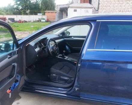 Синий Фольксваген Пассат Вариант, объемом двигателя 2 л и пробегом 126 тыс. км за 15000 $, фото 6 на Automoto.ua