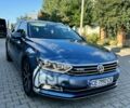 Синій Фольксваген Пассат Варіант, об'ємом двигуна 2 л та пробігом 220 тис. км за 19207 $, фото 1 на Automoto.ua