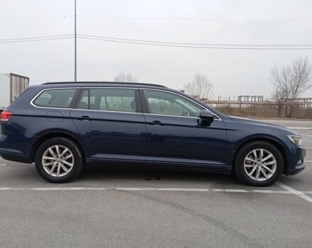 Синий Фольксваген Пассат Вариант, объемом двигателя 2 л и пробегом 324 тыс. км за 11200 $, фото 1 на Automoto.ua