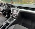Синій Фольксваген Пассат Варіант, об'ємом двигуна 2 л та пробігом 318 тис. км за 13700 $, фото 2 на Automoto.ua