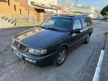 Фольксваген Пассат Вариант 1993 в Изяслве на Automoto.ua Синий Фольксваген Пассат Вариант, объемом двигателя 1.9 л и пробегом 333 тыс. км за 899 $, фото 1 на Automoto.ua