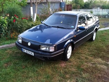 Фольксваген Пассат Варіант 1993 у Вінниці на Automoto.ua Синій Фольксваген Пассат Варіант, об'ємом двигуна 1.8 л та пробігом 500 тис. км за 1213 $, фото 1 на Automoto.ua