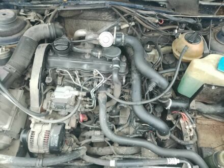 Синий Фольксваген Пассат Вариант, объемом двигателя 1.9 л и пробегом 375 тыс. км за 781 $, фото 1 на Automoto.ua