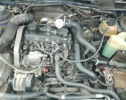 Синій Фольксваген Пассат Варіант, об'ємом двигуна 1.9 л та пробігом 375 тис. км за 781 $, фото 1 на Automoto.ua