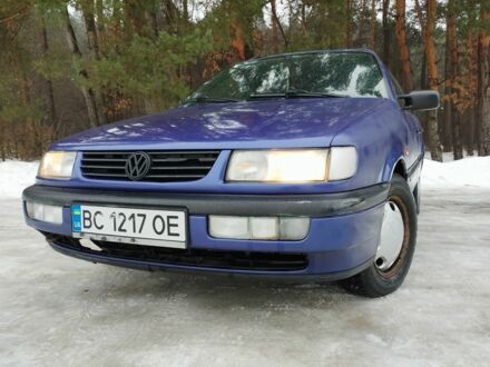 Синій Фольксваген Пассат Варіант, об'ємом двигуна 1.8 л та пробігом 411 тис. км за 2500 $, фото 1 на Automoto.ua