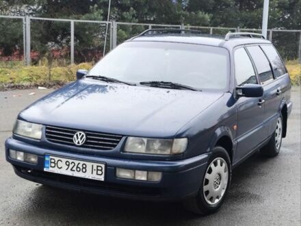 Синий Фольксваген Пассат Вариант, объемом двигателя 1.9 л и пробегом 424 тыс. км за 2300 $, фото 1 на Automoto.ua