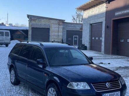 Синий Фольксваген Пассат Вариант, объемом двигателя 1.9 л и пробегом 330 тыс. км за 3500 $, фото 1 на Automoto.ua