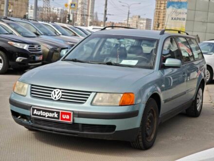 Синій Фольксваген Пассат Варіант, об'ємом двигуна 1.8 л та пробігом 268 тис. км за 2990 $, фото 1 на Automoto.ua