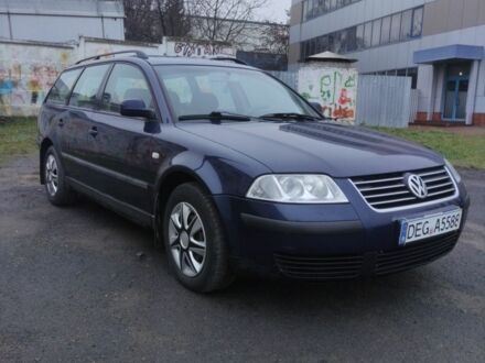 Синий Фольксваген Пассат Вариант, объемом двигателя 1.9 л и пробегом 292 тыс. км за 2399 $, фото 1 на Automoto.ua