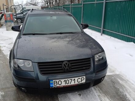 Синий Фольксваген Пассат Вариант, объемом двигателя 1.8 л и пробегом 300 тыс. км за 4000 $, фото 1 на Automoto.ua