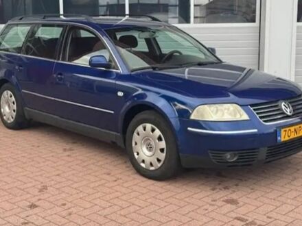 Синий Фольксваген Пассат Вариант, объемом двигателя 0 л и пробегом 275 тыс. км за 1800 $, фото 1 на Automoto.ua