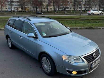 Синий Фольксваген Пассат Вариант, объемом двигателя 2 л и пробегом 250 тыс. км за 3300 $, фото 1 на Automoto.ua