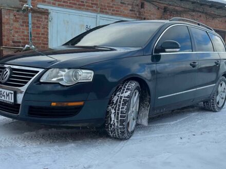 Синій Фольксваген Пассат Варіант, об'ємом двигуна 2 л та пробігом 231 тис. км за 5600 $, фото 1 на Automoto.ua