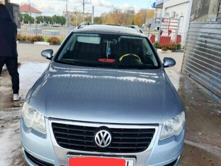 Фольксваген Пассат Вариант 2007 в Сумах на Automoto.ua Синий Фольксваген Пассат Вариант, объемом двигателя 2 л и пробегом 198 тыс. км за 5400 $, фото 1 на Automoto.ua