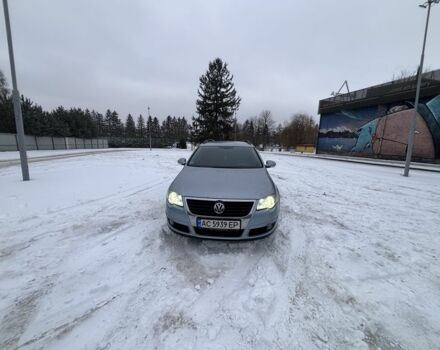 Синій Фольксваген Пассат Варіант, об'ємом двигуна 2 л та пробігом 329 тис. км за 5500 $, фото 1 на Automoto.ua