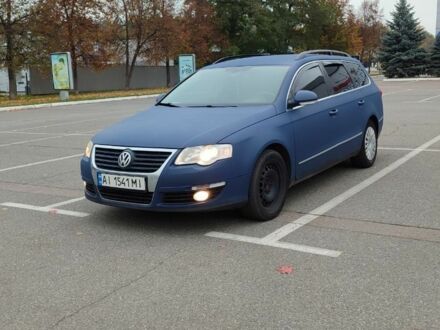 Синій Фольксваген Пассат Варіант, об'ємом двигуна 1.6 л та пробігом 301 тис. км за 5100 $, фото 1 на Automoto.ua