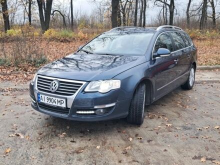 Синий Фольксваген Пассат Вариант, объемом двигателя 2 л и пробегом 400 тыс. км за 4000 $, фото 1 на Automoto.ua
