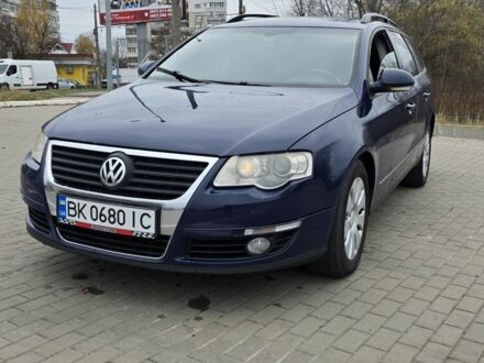 Синий Фольксваген Пассат Вариант, объемом двигателя 2 л и пробегом 350 тыс. км за 4333 $, фото 1 на Automoto.ua