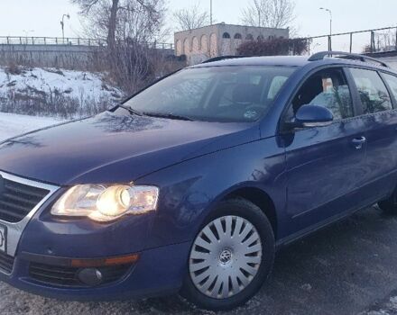 Синий Фольксваген Пассат Вариант, объемом двигателя 2 л и пробегом 333 тыс. км за 3000 $, фото 1 на Automoto.ua