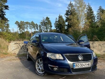 Синій Фольксваген Пассат Варіант, об'ємом двигуна 2 л та пробігом 383 тис. км за 5207 $, фото 1 на Automoto.ua
