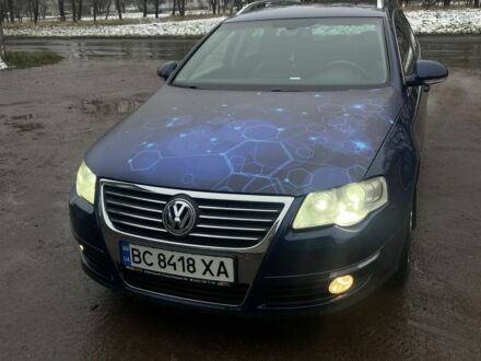 Синий Фольксваген Пассат Вариант, объемом двигателя 2 л и пробегом 260 тыс. км за 7300 $, фото 1 на Automoto.ua