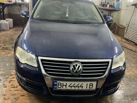 Синій Фольксваген Пассат Варіант, об'ємом двигуна 2 л та пробігом 318 тис. км за 4900 $, фото 1 на Automoto.ua