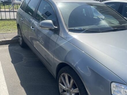 Синий Фольксваген Пассат Вариант, объемом двигателя 1.8 л и пробегом 279 тыс. км за 7500 $, фото 1 на Automoto.ua