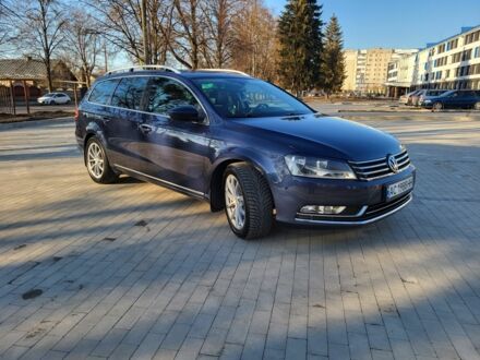 Фольксваген Пассат Вариант 2010 в Луцке на Automoto.ua Синий Фольксваген Пассат Вариант, объемом двигателя 2 л и пробегом 280 тыс. км за 11990 $, фото 1 на Automoto.ua