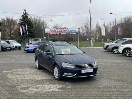 Синій Фольксваген Пассат Варіант, об'ємом двигуна 2 л та пробігом 261 тис. км за 10700 $, фото 1 на Automoto.ua
