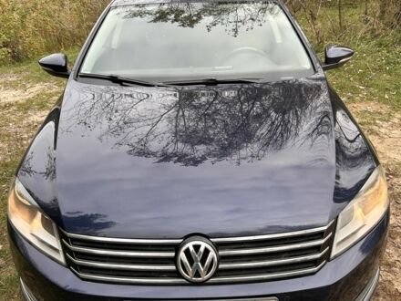 Синий Фольксваген Пассат Вариант, объемом двигателя 2 л и пробегом 435 тыс. км за 10000 $, фото 1 на Automoto.ua