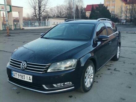 Синий Фольксваген Пассат Вариант, объемом двигателя 1.6 л и пробегом 205 тыс. км за 12100 $, фото 1 на Automoto.ua