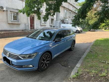 Фольксваген Пассат Вариант 2015 в Киеве на Automoto.ua Синий Фольксваген Пассат Вариант, объемом двигателя 2 л и пробегом 167 тыс. км за 12999 $, фото 1 на Automoto.ua