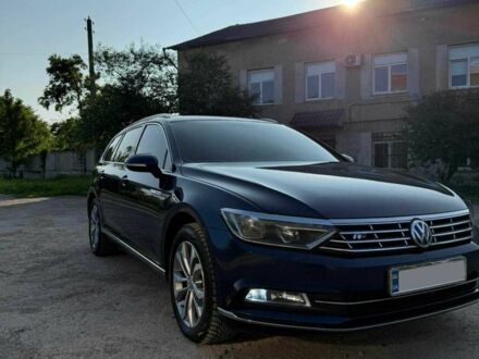 Синій Фольксваген Пассат Варіант, об'ємом двигуна 2 л та пробігом 233 тис. км за 13100 $, фото 1 на Automoto.ua