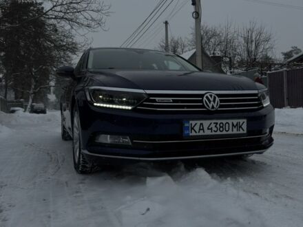 Синий Фольксваген Пассат Вариант, объемом двигателя 2 л и пробегом 219 тыс. км за 22000 $, фото 1 на Automoto.ua