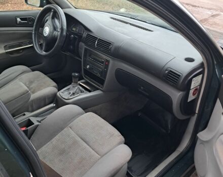 Зелений Фольксваген Пассат Варіант, об'ємом двигуна 0 л та пробігом 500 тис. км за 1650 $, фото 11 на Automoto.ua