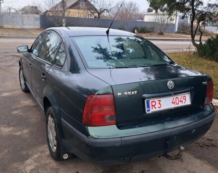 Зелений Фольксваген Пассат Варіант, об'ємом двигуна 0 л та пробігом 500 тис. км за 1650 $, фото 4 на Automoto.ua