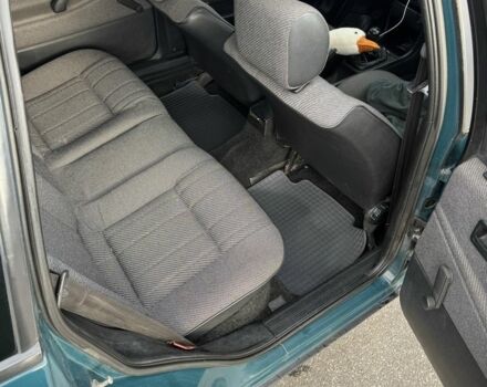 Фольксваген Пассат Вариант 1990 в Харькове на Automoto.ua Зеленый Фольксваген Пассат Вариант, объемом двигателя 1.6 л и пробегом 240 тыс. км за 3000 $, фото 5 на Automoto.ua