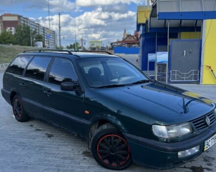 Зелений Фольксваген Пассат Варіант, об'ємом двигуна 1.8 л та пробігом 445 тис. км за 1500 $, фото 2 на Automoto.ua
