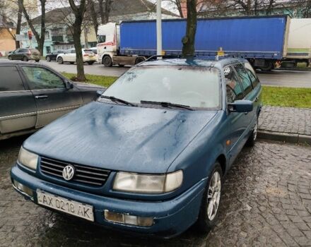 Зеленый Фольксваген Пассат Вариант, объемом двигателя 1.8 л и пробегом 380 тыс. км за 1200 $, фото 1 на Automoto.ua