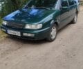 Зелений Фольксваген Пассат Варіант, об'ємом двигуна 2 л та пробігом 300 тис. км за 718 $, фото 1 на Automoto.ua