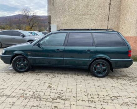 Зеленый Фольксваген Пассат Вариант, объемом двигателя 1.8 л и пробегом 300 тыс. км за 2500 $, фото 3 на Automoto.ua