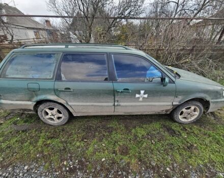 Зеленый Фольксваген Пассат Вариант, объемом двигателя 1.9 л и пробегом 300 тыс. км за 357 $, фото 3 на Automoto.ua