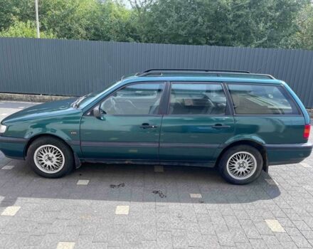 Фольксваген Пассат Вариант 1996 в Ужгороде на Automoto.ua Зеленый Фольксваген Пассат Вариант, объемом двигателя 1.9 л и пробегом 695 тыс. км за 2200 $, фото 1 на Automoto.ua