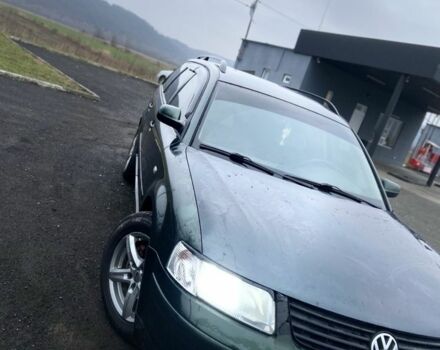 Зеленый Фольксваген Пассат Вариант, объемом двигателя 1.8 л и пробегом 338 тыс. км за 2300 $, фото 1 на Automoto.ua